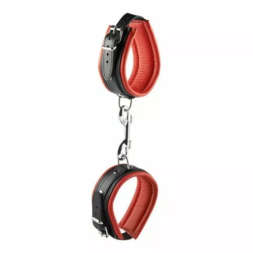 Hidden Desire Uitdagend Rode Enkelboeien 1 Hidden Desire Uitdagend Rode Enkelboeien