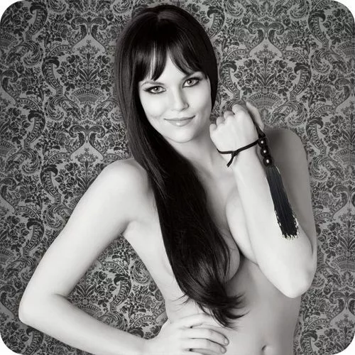 Sex And Mischief S&M Small Rubber Whip: Purple 5 Sex And Mischief S&M Small Rubber Whip: Purple - Afbeelding 5