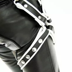 Mister B Leren Beenharnas - Zwart/Wit-S / M 7 Mister B Leren Beenharnas - Zwart/Wit-S / M -Lingerie Setjes Verkoopwinkel leren beenharnas zwartwit zij