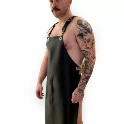 Mister B Leren Schort Met Harnas En Rits -Lingerie Setjes Verkoopwinkel mister b leren schort met harnas en rits zk