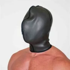 665 Leather Neoprene Confinement Hood L/XL - Zwart -Lingerie Setjes Verkoopwinkel neoprene confinement hood s m zwart dicht 1